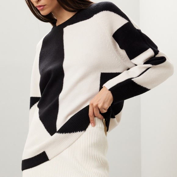 Club Monaco Intarsia Sweater in Black and Cream, XL - Picture 3 of 13